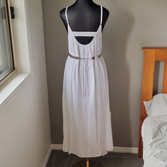 White Summer dress from Lily Whyt Size 10 NWOT - Picture 3 of 16